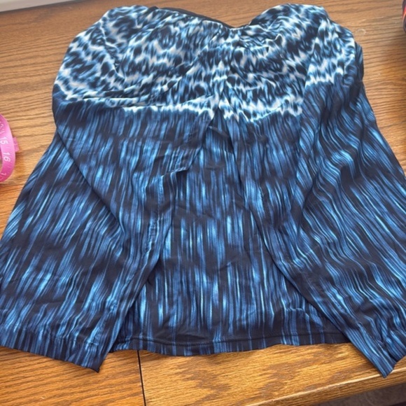 MiracleSuit (Swimwear) - Picture 1 of 6